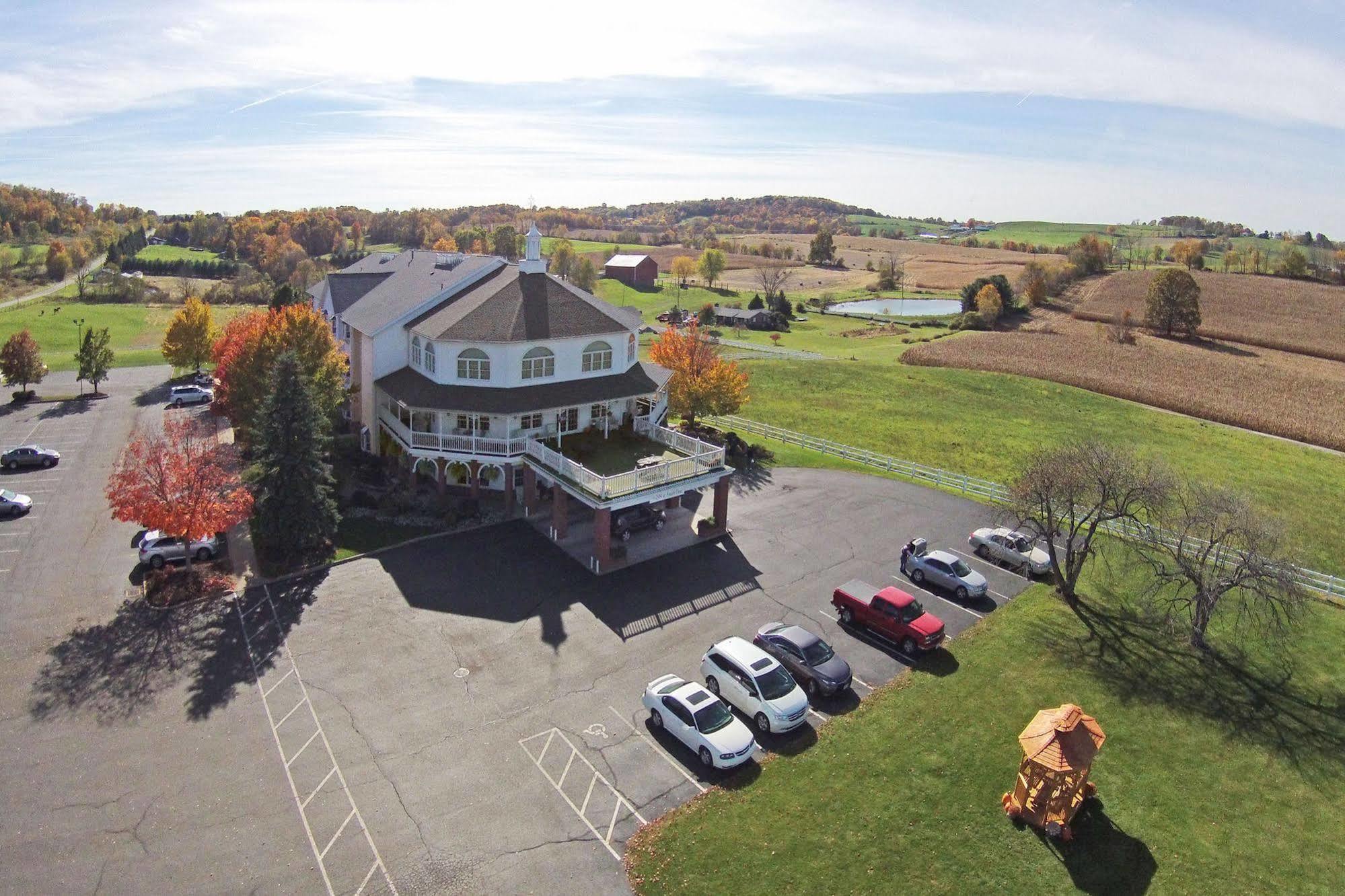 Inn At Amish Door Wilmot Exterior foto